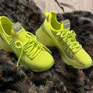 Steve Madden Womens maxima sneakers